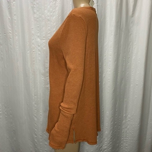 NWT Anthro t.la Gold Orange Keyhole Front Long Sleeve Thermal Size Small - Picture 5 of 8